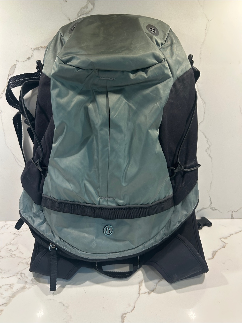 lululemon athletica Men's Sage Green and Black Backpack